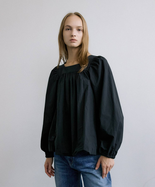 MAIS（マイス）の「SQUARE NECK BALLOON BLOUSE / BLACK（シャツ/ブラウス・レディース・ブラック・FREE）」の5枚目の写真