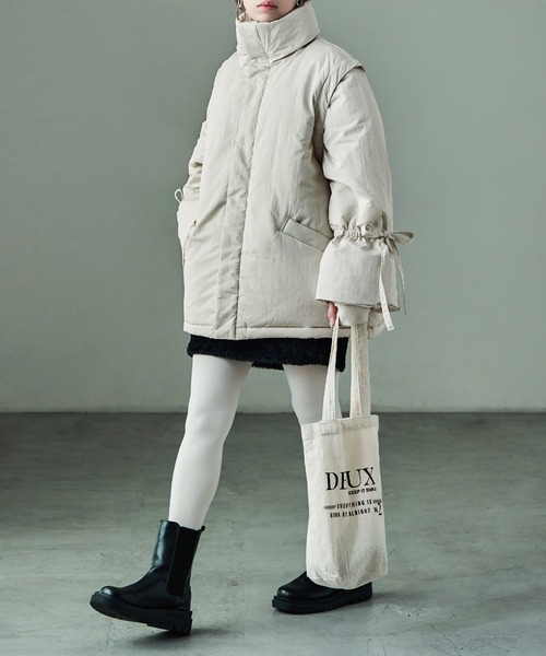 Fashion Letter(ファッションレター)の「T/Nタフタ 2way袖リボン ショートパフジャケット(ダウンジャケット/コート・レディース・アイボリー/モカ/ブラック・M)」の2枚目の写真