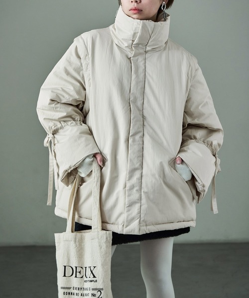 Fashion Letter(ファッションレター)の「T/Nタフタ 2way袖リボン ショートパフジャケット(ダウンジャケット/コート・レディース・アイボリー/モカ/ブラック・M)」の7枚目の写真