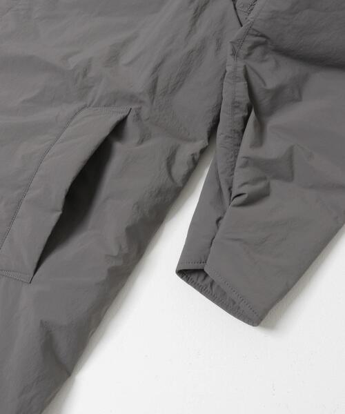 URBAN RESEARCH DOORS(アーバンリサーチドアーズ)の「ライトナイロン パデット バルマカンコート(その他アウター・メンズ・チャコールグレー/ライトグレー/ブラック・MEDIUM/LARGE)」の12枚目の写真