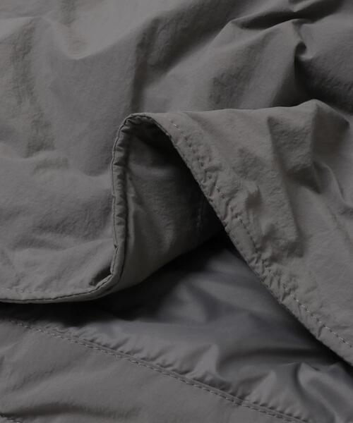 URBAN RESEARCH DOORS(アーバンリサーチドアーズ)の「ライトナイロン パデット バルマカンコート(その他アウター・メンズ・チャコールグレー/ライトグレー/ブラック・MEDIUM/LARGE)」の15枚目の写真