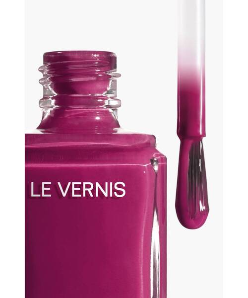 CHANEL（シャネル）の「ヴェルニ ネイル エナメル（マニキュア/ジェルネイル・レディース・377 モダニスト/387 パフォーマー/397 ルージュ ヌワール L・FREE）」の8枚目の写真