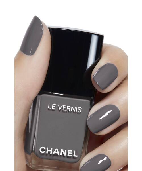 CHANEL（シャネル）の「ヴェルニ ネイル エナメル（マニキュア/ジェルネイル・レディース・377 モダニスト/387 パフォーマー/397 ルージュ ヌワール L・FREE）」の16枚目の写真