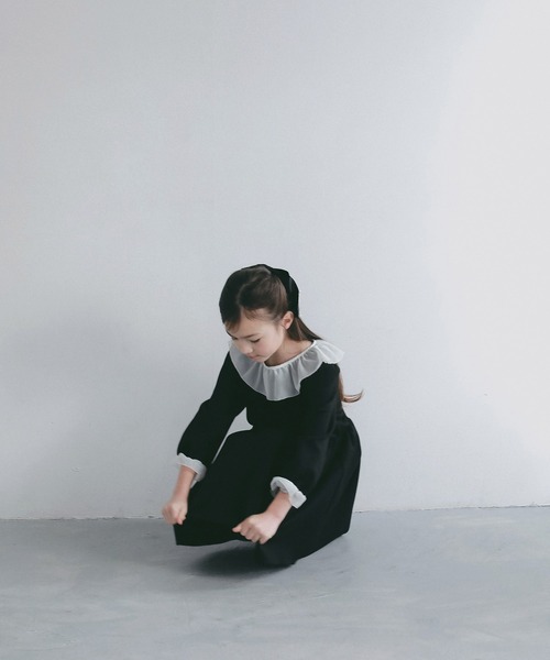 AJUGA.（アジュガ）の「シアーフリル キッズワンピース【セレモニー/オケージョン】（ワンピース・キッズ・ブラック/ネイビー・130/110/120）」の7枚目の写真