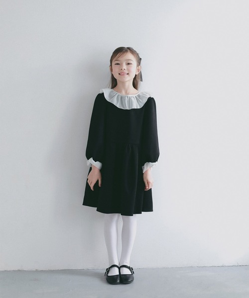 AJUGA.（アジュガ）の「シアーフリル キッズワンピース【セレモニー/オケージョン】（ワンピース・キッズ・ブラック/ネイビー・130/110/120）」の5枚目の写真