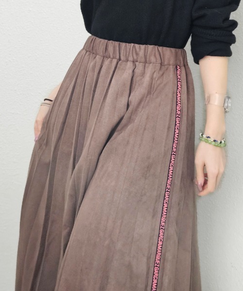 CRYSTAL BALL(クリスタルボール)の「スエードプリーツスカート(スカート・レディース・ブラウン/ブラック・FREE)」の3枚目の写真