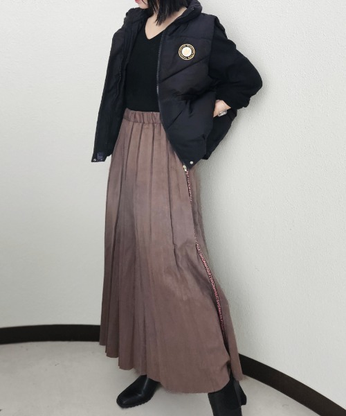 CRYSTAL BALL(クリスタルボール)の「スエードプリーツスカート(スカート・レディース・ブラウン/ブラック・FREE)」の10枚目の写真