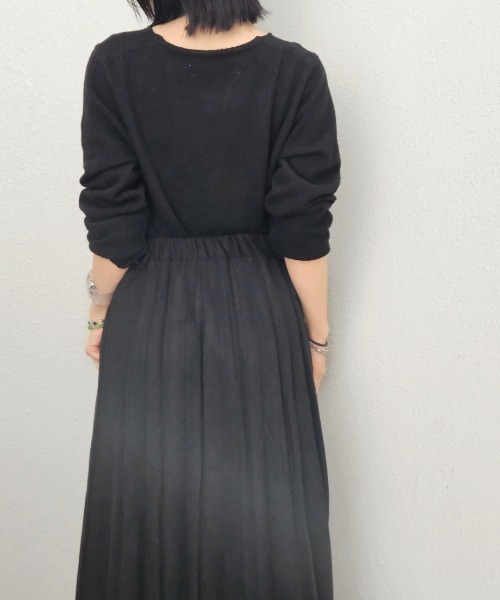 CRYSTAL BALL(クリスタルボール)の「スエードプリーツスカート(スカート・レディース・ブラウン/ブラック・FREE)」の17枚目の写真