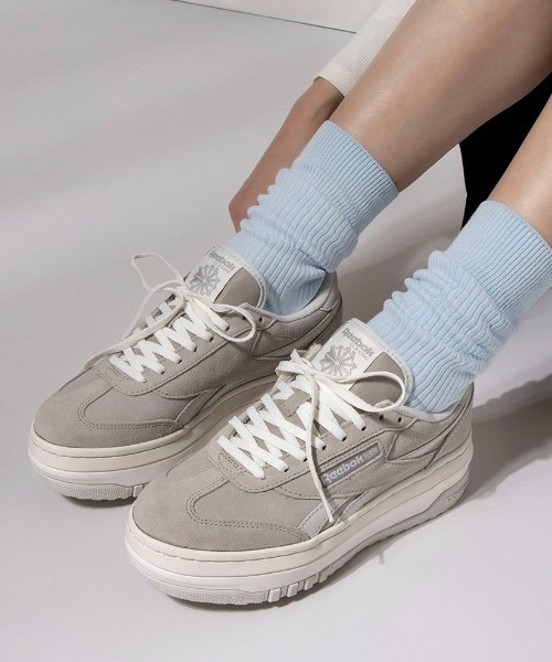 Reebok(リーボック)の「カンピオ エクストラ / CAMPIO EXTRA(スニーカー・レディース・グレー/ベージュ・24.0cm/24.5cm/23.5cm/23.0cm/22.5cm/22.0cm/26.0cm/25.5cm/25.0cm)」の1枚目の写真