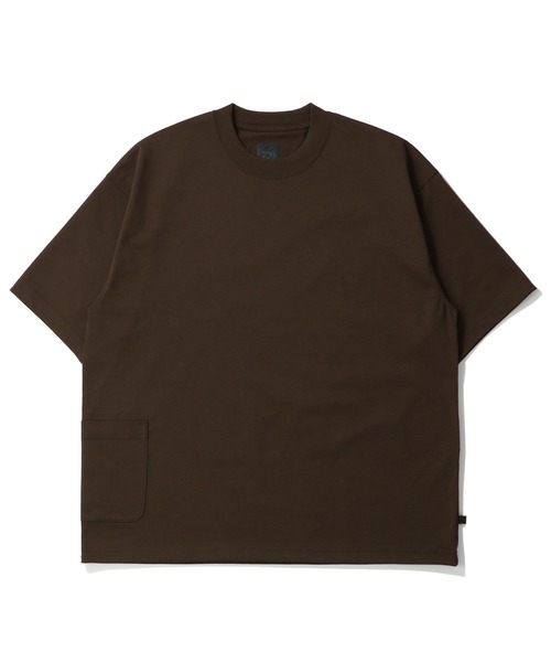 DAIWA PIER39(ダイワピア39)の「DAIWA PIER39 TECH SIDE POCKET S/S TEE ダイワ ピア39 Tシャツ(Tシャツ/カットソー・メンズ・ブルー/セージグリーン/ブラック/ホワイト/ダークブラウン・XL/L/M/S)」の3枚目の写真