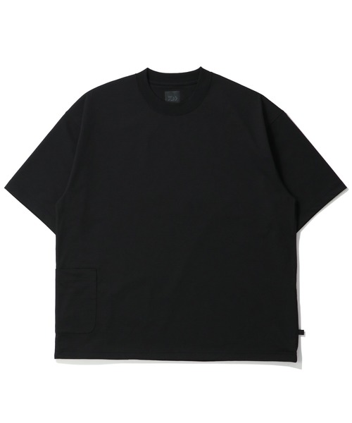 DAIWA PIER39(ダイワピア39)の「DAIWA PIER39 TECH SIDE POCKET S/S TEE ダイワ ピア39 Tシャツ(Tシャツ/カットソー・メンズ・ブルー/セージグリーン/ブラック/ホワイト/ダークブラウン・XL/L/M/S)」の2枚目の写真