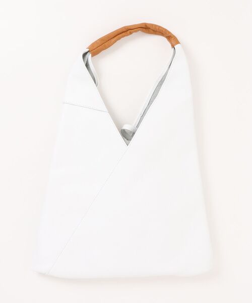 andrea cardone（アンドレアカルドネ）の「【ANDREA CARDONE】ソフトカーブ ワンハンドルバッグ（ワイド）(Q66310)（ハンドバッグ・レディース・ホワイト/シルバー/ブラック・ALL）」の4枚目の写真