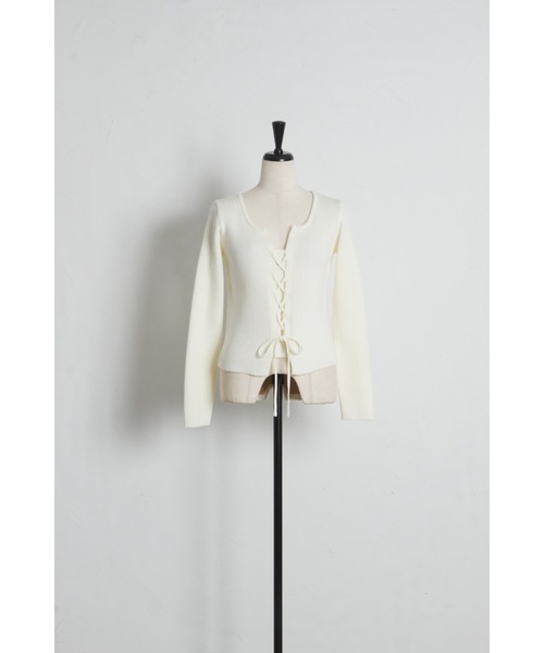 tocco closet(トッコ クローゼット)の「【ZOZO限定】フロントレースアップリブニットトップス(ニット/セーター・レディース・ラベンダー/ネイビー/ピンク/アイボリー・M)」の8枚目の写真