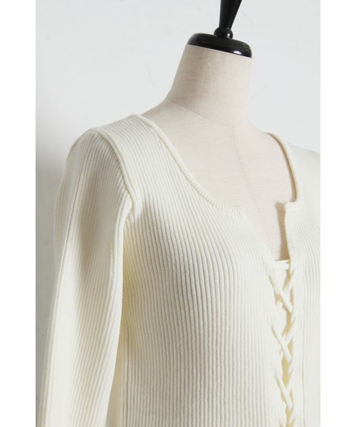 tocco closet(トッコ クローゼット)の「【ZOZO限定】フロントレースアップリブニットトップス(ニット/セーター・レディース・ラベンダー/ネイビー/ピンク/アイボリー・M)」の12枚目の写真