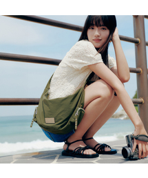 MASMARULEZ（マスマルールズ）の「304Eyelet ear arch bag _ khaki（メッセンジャーバッグ）」