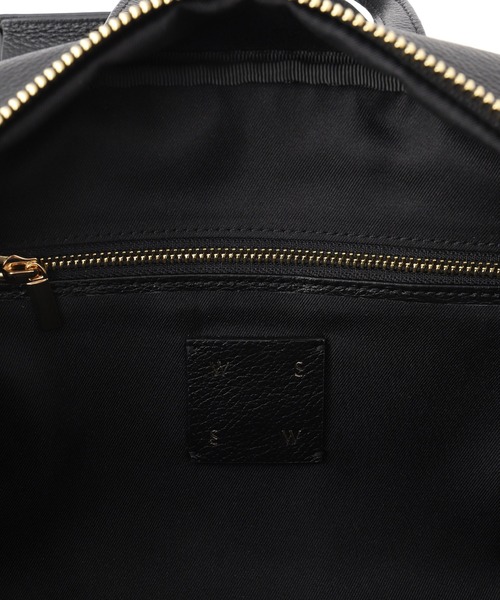 SALON adam et rope'（サロン アダム エ ロペ）の「【W S（ドゥーブル）】チャーム付きナチュラルレザー2WAYキューブバッグ（ショルダーバッグ・レディース・ブラック/ベージュ・FREE）」の20枚目の写真