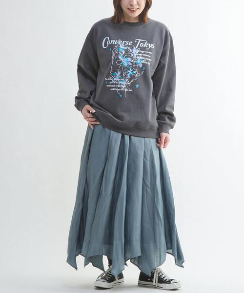 CONVERSE TOKYO(コンバーストウキョウ)の「LILY FLOWER PRINT SWEAT(スウェット・レディース・イエロー/スミクロ/アイボリー・MEDIUM/SMALL)」の11枚目の写真