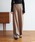My shawty�i�}�C�V���E�e�B�[�j�́utuck wide straight pants�i�X���b�N�X�j�v�b�_�[�N�x�[�W��