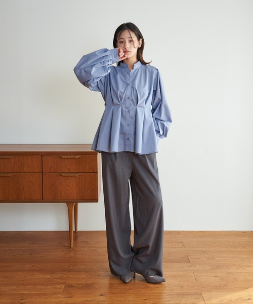 My shawty(マイシャウティー)の「tuck wide straight pants(スラックス・レディース・ブラック/グレー/ダークベージュ・FREE)」の4枚目の写真