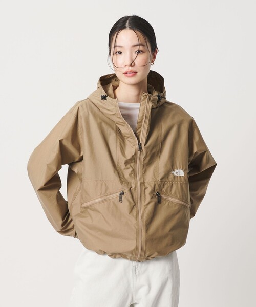THE NORTH FACE（ザノースフェイス）の「＜THE NORTH FACE＞ショート コンパクト ジャケット（ナイロンジャケット・レディース・ベージュ/ピンク/ブラック/オフホワイト・L/XL）」の8枚目の写真