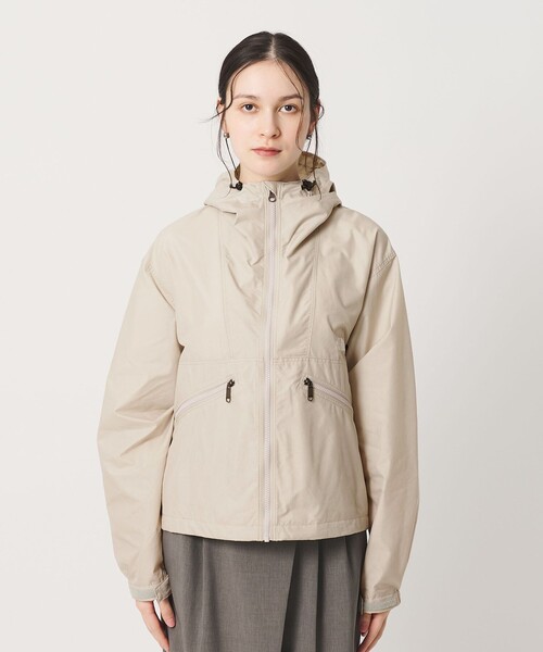 THE NORTH FACE（ザノースフェイス）の「＜THE NORTH FACE＞ショート コンパクト ジャケット（ナイロンジャケット・レディース・ベージュ/ピンク/ブラック/オフホワイト・L/XL）」の13枚目の写真