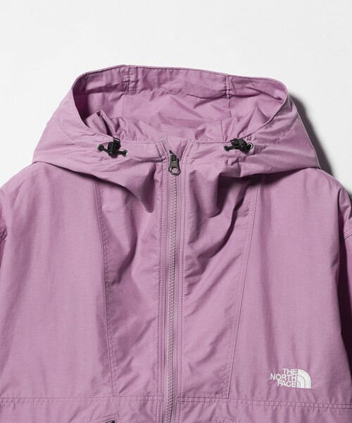 THE NORTH FACE（ザノースフェイス）の「＜THE NORTH FACE＞ショート コンパクト ジャケット（ナイロンジャケット・レディース・ベージュ/ピンク/ブラック/オフホワイト・L/XL）」の12枚目の写真