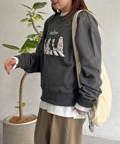 CPCM（シーピーシーエム）の「ネコサガラ刺繍裏毛スウェット（Tシャツ/カットソー・レディース・チャコールグレー/イエロー/ライトグレー/サックスブルー・FREE）」の11枚目の写真