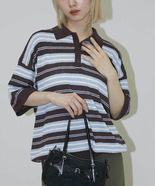 PUBLUX(パブリュクス)の「PUBLUX/パブリュクス LOVE POP STUDIO ボーダー ニット ポロシャツ 限定展開(ポロシャツ・メンズ・ブラウン/ネイビー・LARGE/MEDIUM/SMALL)」の5枚目の写真