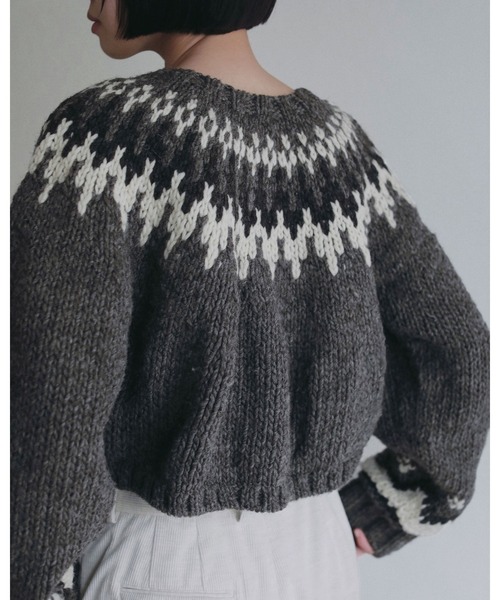 anuke(アンヌーク)の「Nordic Handknit Cardigan(ニット/セーター・レディース・ブラウン・FREE)」の6枚目の写真