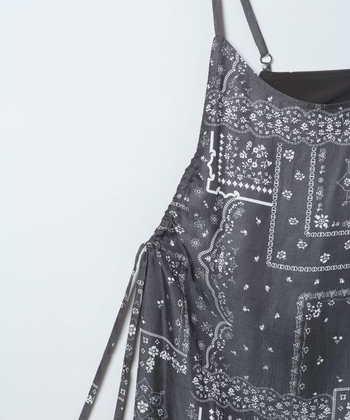 JEANASIS（ジーナシス）の「アソートサテンキャミドレス/661807（ワンピース・レディース・ブルー系その他/ホワイト/ブラック/ブラック系その他・FREE）」の7枚目の写真