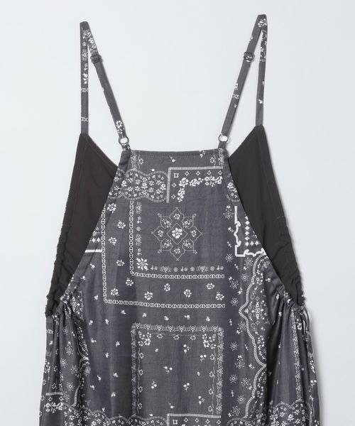 JEANASIS（ジーナシス）の「アソートサテンキャミドレス/661807（ワンピース・レディース・ブルー系その他/ホワイト/ブラック/ブラック系その他・FREE）」の10枚目の写真