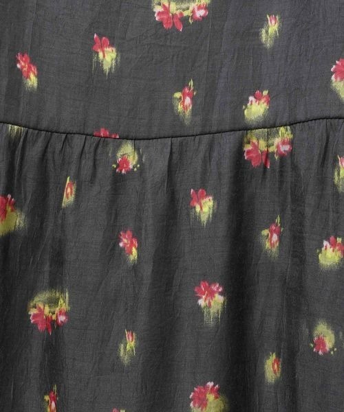 JEANASIS（ジーナシス）の「アソートサテンキャミドレス/661807（ワンピース・レディース・ブルー系その他/ホワイト/ブラック/ブラック系その他・FREE）」の14枚目の写真