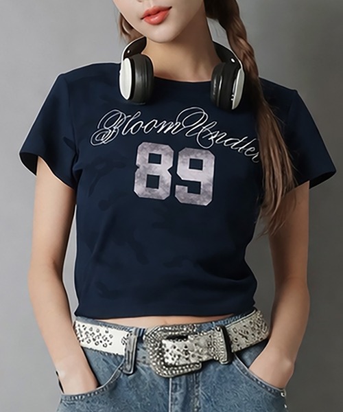 SPINNS(スピンズ)の「半袖ピタTシャツ/ナンバーロゴ/89/無地/カモ柄(Tシャツ/カットソー・レディース・グレー系カモフラージュ/オフホワイト/ブラック/グリーン系カモフラージュ/ネイビー・ONESIZE)」の4枚目の写真