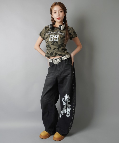 SPINNS(スピンズ)の「半袖ピタTシャツ/ナンバーロゴ/89/無地/カモ柄(Tシャツ/カットソー・レディース・グレー系カモフラージュ/オフホワイト/ブラック/グリーン系カモフラージュ/ネイビー・ONESIZE)」の14枚目の写真