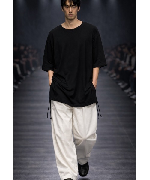 Sakka（サッカ）の「【MADE IN JAPAN】裾コード付き 切りっぱなしデザインTEE（Tシャツ/カットソー・メンズ・ホワイト/ブラック・FREE）」の4枚目の写真