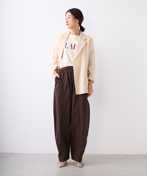 MICA&DEAL（マイカ＆ディール）の「"LAIA"ロゴヘムラウンドTシャツ〈2サイズ展開〉（Tシャツ/カットソー・レディース・ライトベージュ/ライトブルー/ネイビー/ホワイト・36/38）」の19枚目の写真