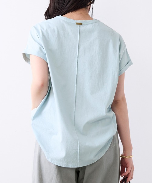 MICA&DEAL（マイカ＆ディール）の「"LAIA"ロゴヘムラウンドTシャツ〈2サイズ展開〉（Tシャツ/カットソー・レディース・ライトベージュ/ライトブルー/ネイビー/ホワイト・36/38）」の22枚目の写真