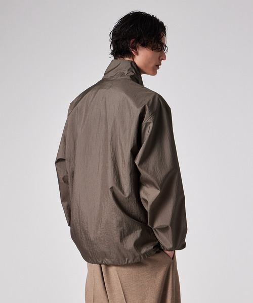 PS Paul Smith(ピーエスポールスミス)の「PERTEX(R) ハーフジップ スタンドブルゾン / 162751 EXLZ01(ブルゾン・メンズ・ブラック/ブラウン・LARGE/MEDIUM)」の6枚目の写真