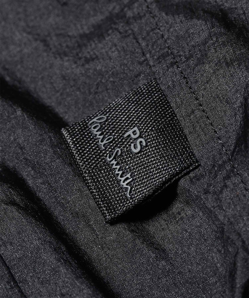 PS Paul Smith(ピーエスポールスミス)の「PERTEX(R) ハーフジップ スタンドブルゾン / 162751 EXLZ01(ブルゾン・メンズ・ブラック/ブラウン・LARGE/MEDIUM)」の16枚目の写真