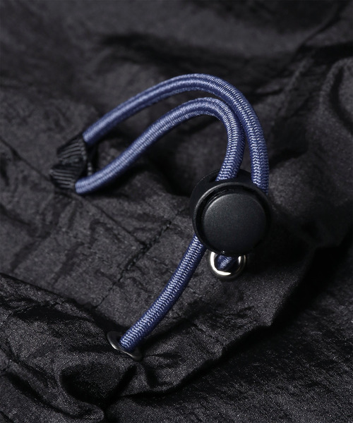 PS Paul Smith(ピーエスポールスミス)の「PERTEX(R) ハーフジップ スタンドブルゾン / 162751 EXLZ01(ブルゾン・メンズ・ブラック/ブラウン・LARGE/MEDIUM)」の17枚目の写真