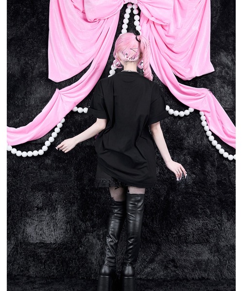AVENCHUMU(アバンチュウム)の「Full of illustration T-shirt(Tシャツ/カットソー・レディース・ブラック/ホワイト/ピンク・FREE)」の8枚目の写真