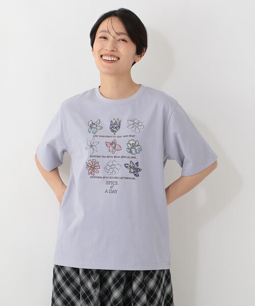 Afternoon Tea(アフタヌーンティー)の「パッチワーク刺繍Tシャツ/リバティプリント(Tシャツ/カットソー・レディース・オフホワイト/チャコールグレー/パープル・MEDIUM)」の3枚目の写真