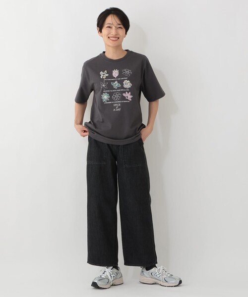 Afternoon Tea(アフタヌーンティー)の「パッチワーク刺繍Tシャツ/リバティプリント(Tシャツ/カットソー・レディース・オフホワイト/チャコールグレー/パープル・MEDIUM)」の11枚目の写真