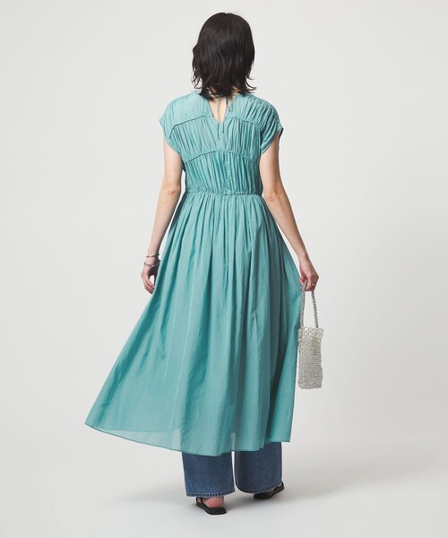green label relaxing（グリーンレーベルリラクシング）の「ティアード ギャザー ワンピース（ワンピース・レディース・ダークブラウン/ライトブルー/ブラック・FREE）」の16枚目の写真
