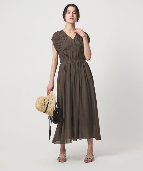 green label relaxing（グリーンレーベルリラクシング）の「ティアード ギャザー ワンピース（ワンピース・レディース・ダークブラウン/ライトブルー/ブラック・FREE）」の20枚目の写真