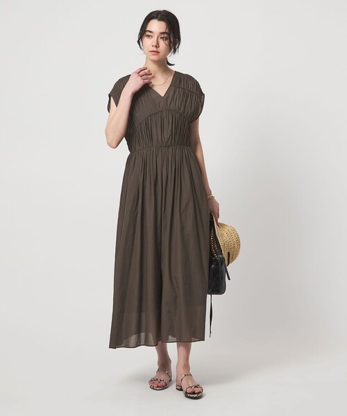green label relaxing（グリーンレーベルリラクシング）の「ティアード ギャザー ワンピース（ワンピース・レディース・ダークブラウン/ライトブルー/ブラック・FREE）」の21枚目の写真