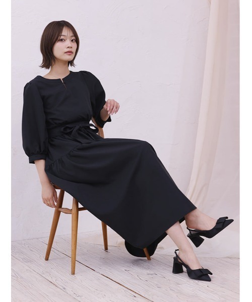 fifth(フィフス)の「ウエストリボンティアードワンピース(ワンピース・レディース・ブラック/グレイッシュベージュ・XS/M)」の8枚目の写真