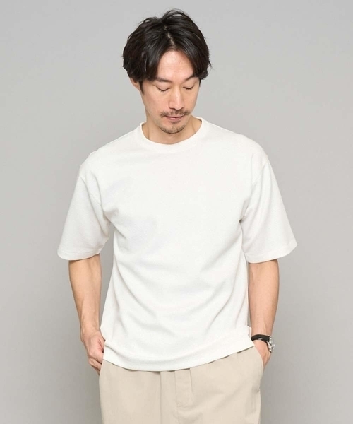 a.v.v(アーヴェヴェ)の「【接触冷感/イージーケア/洗濯機で洗える】フォーマルジャカードセミワイドシルエットカットソー(Tシャツ/カットソー・メンズ・ホワイト/チャコールグレー/ブラック・48/50/46)」の2枚目の写真