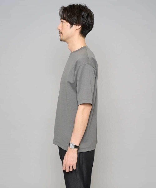 a.v.v(アーヴェヴェ)の「【接触冷感/イージーケア/洗濯機で洗える】フォーマルジャカードセミワイドシルエットカットソー(Tシャツ/カットソー・メンズ・ホワイト/チャコールグレー/ブラック・48/50/46)」の18枚目の写真