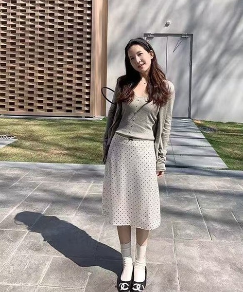 AsheKsha(アシクシャ)の「ミディアム~ロング丈スカート(スカート・レディース・ホワイト・M)」の3枚目の写真